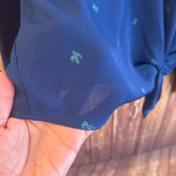 Socialite Women Long Sleeve Cactus Printed Navy Chiffon Knot Front Blouse Small - Picture 7 of 12